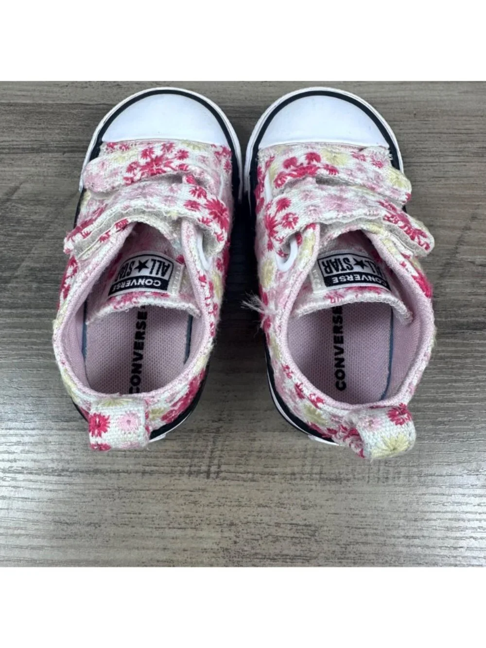 Converse Toddler All Star Floral Print Sneakers Size 5 Pink & White